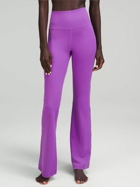 Lululemon Groove SHR flare pant